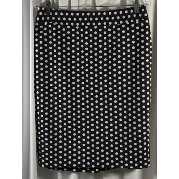 Ann Taylor LOFT Polka Dots Pencil Skirt, Black & White, Sz: 8 Curvy, 64-53 - Picture 15 of 16